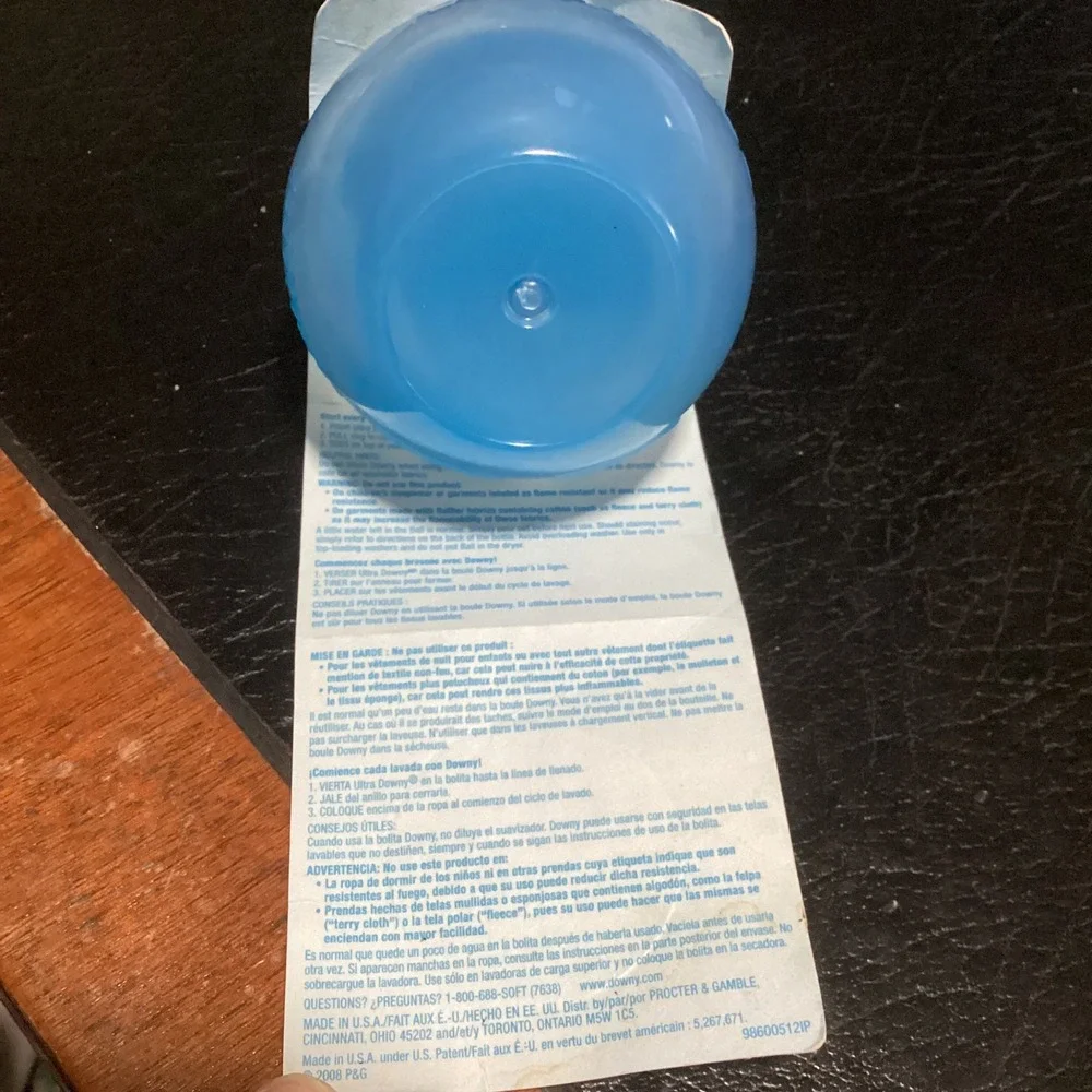Ultra Downy Ball Fabric Softener Dispenser Laundry Dryer Ball Blue 2008